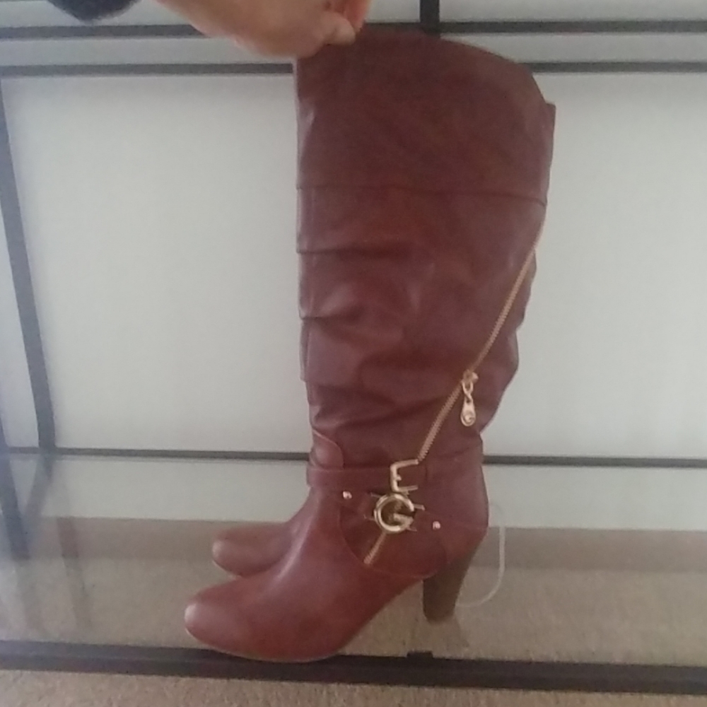 Guess boots size 8